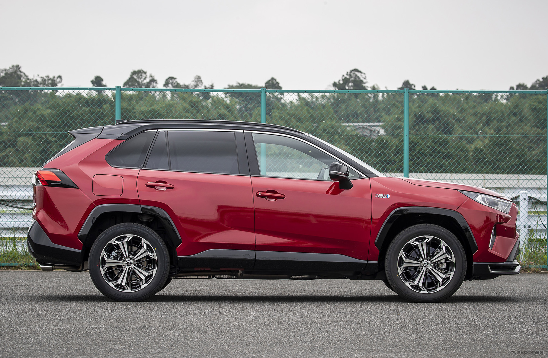 トヨタ RAV4 PHV BLACK TONE（プロトタイプ）