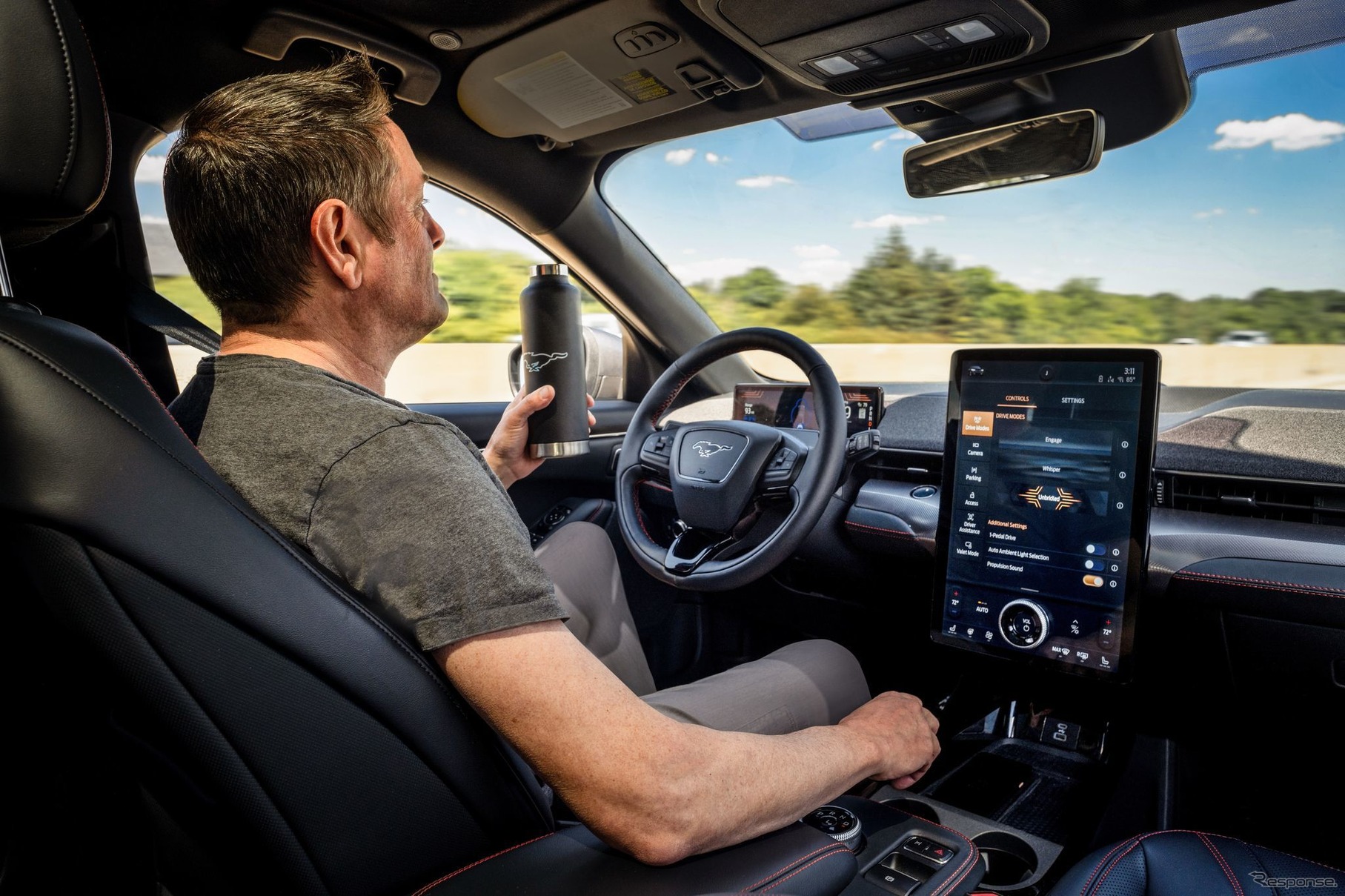 フォード・マスタング・マッハEの高速道路をハンズフリーで部分自動運転できる「アクティブ・ドライブ・アシスト」