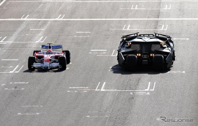 【トヨタF1】写真蔵…バットマンと合体