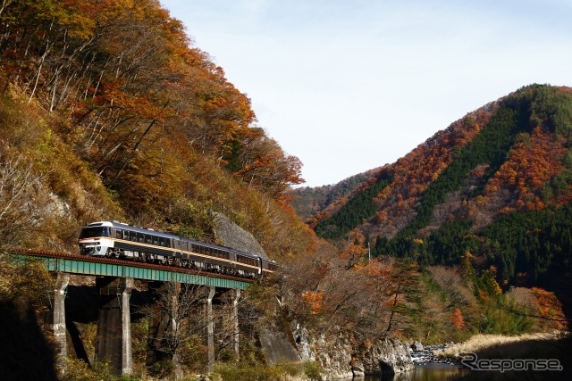 7月23日に高山本線全線での運行を再開する特急『（ワイドビュー）ひだ』。