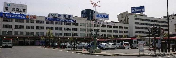 解体工事が始まる前の新潟駅万代口駅舎（2020年4月）。60年以上の間、新潟の顔であり続けた。