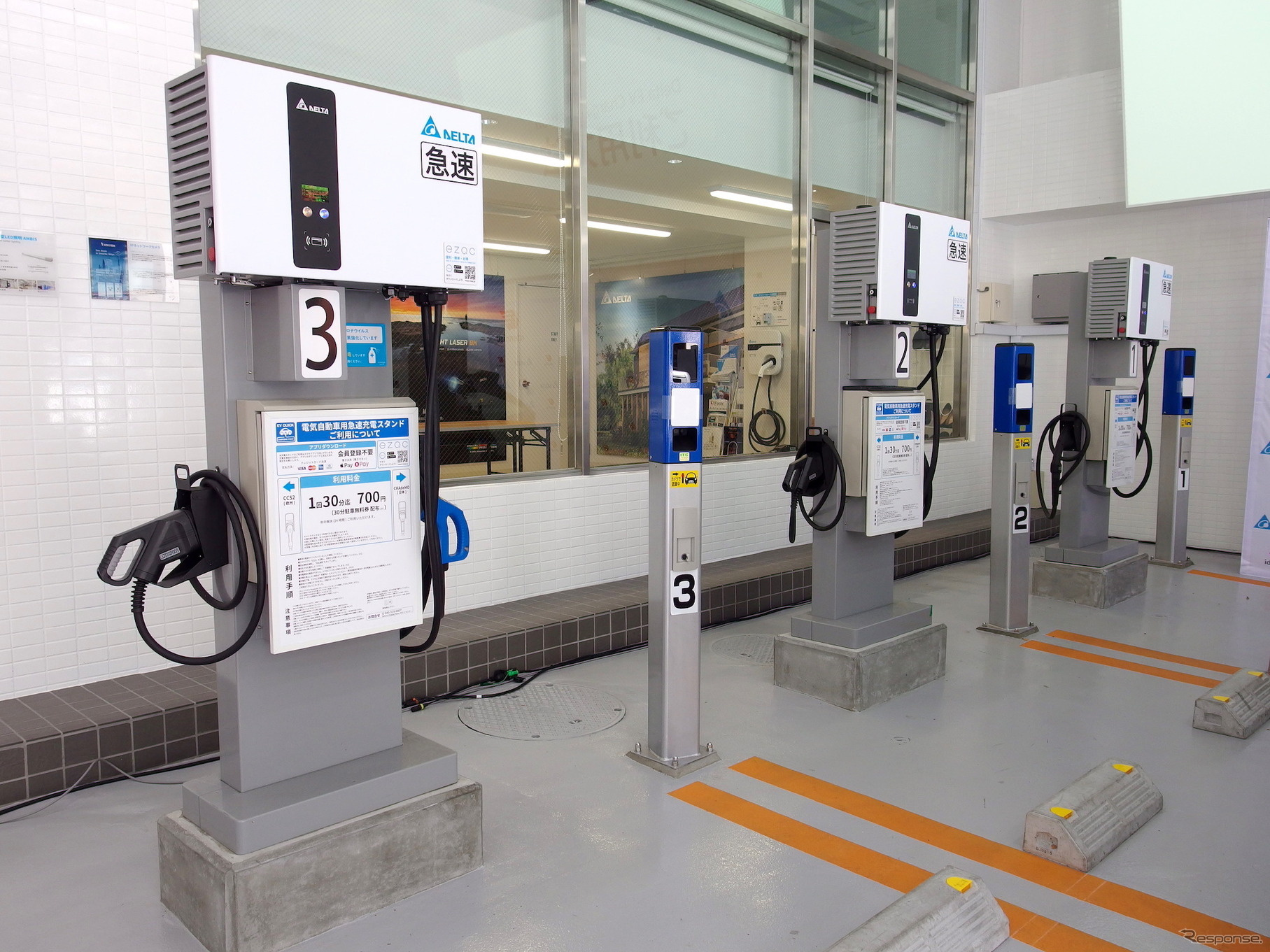 Delta EV Charging Station、EV充電器＆駐車場車番認証センサ