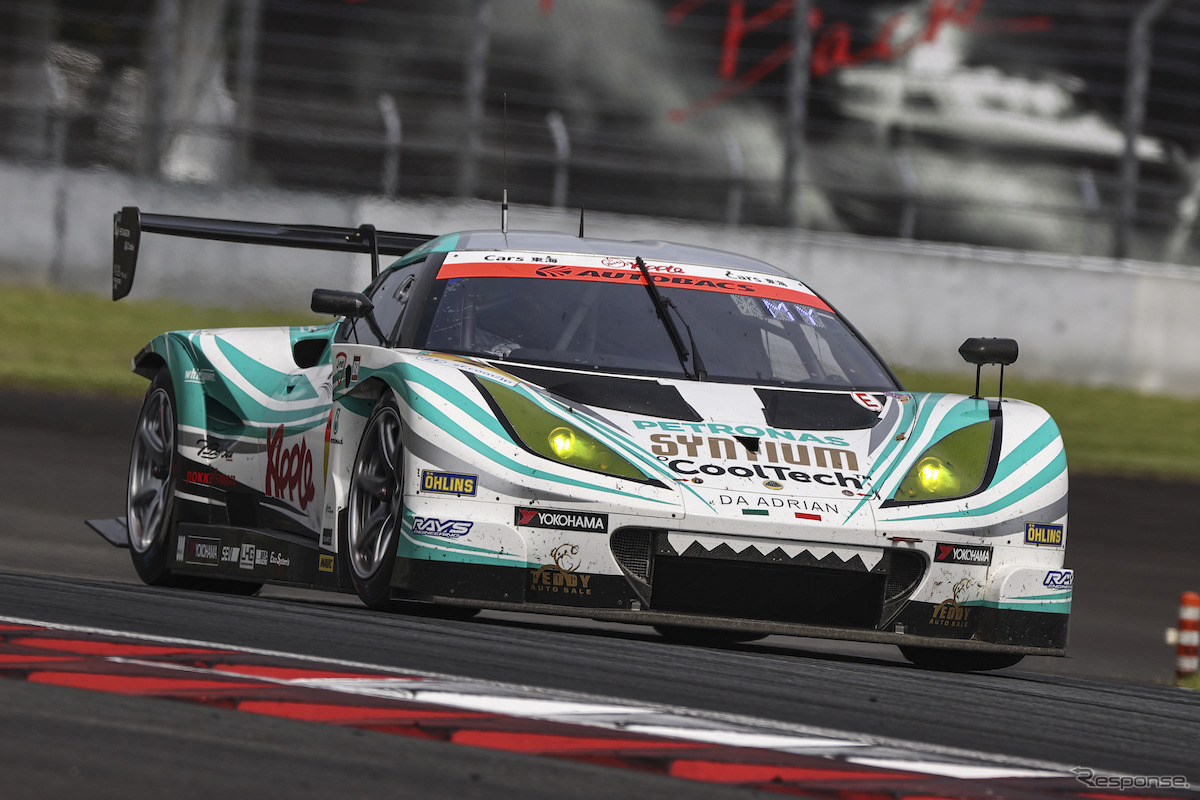 GT300クラス優勝 #2 シンティアム・アップル・ロータス