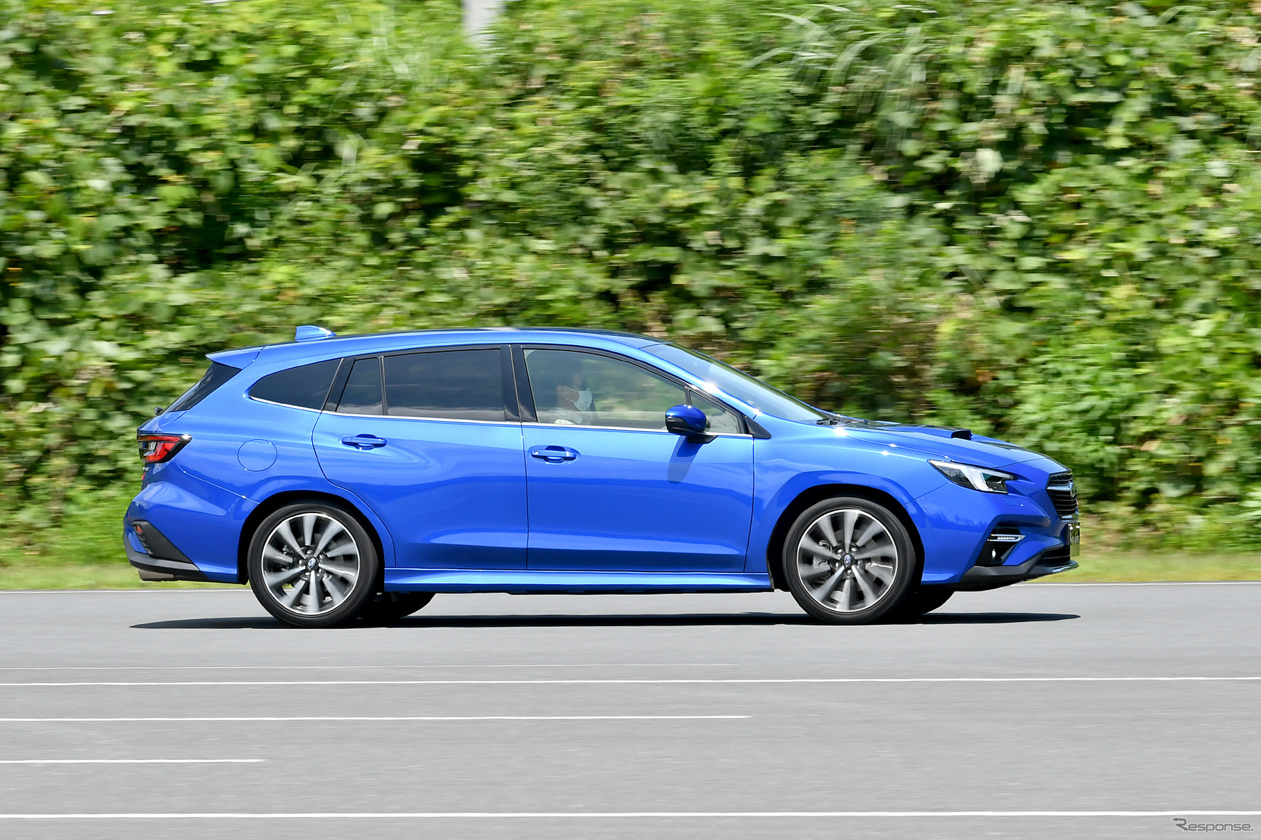 スバル・レヴォーグ新型