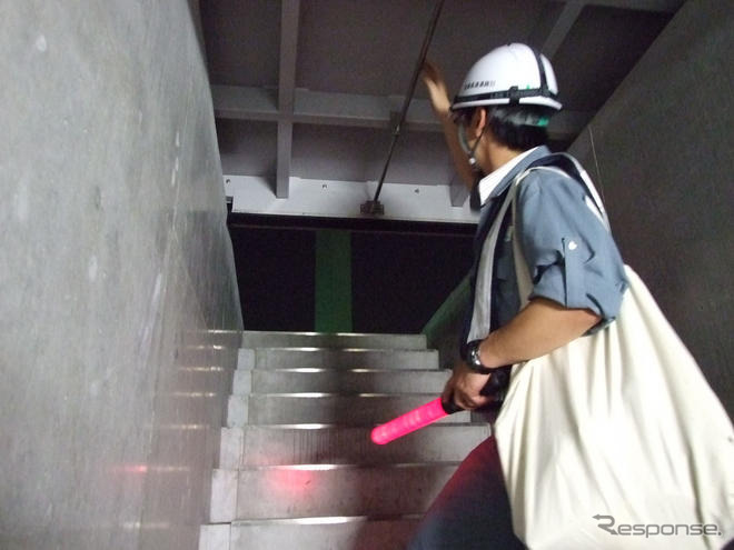 首都高防災施設点検…山手トンネル内にどしゃぶりの大雨!?