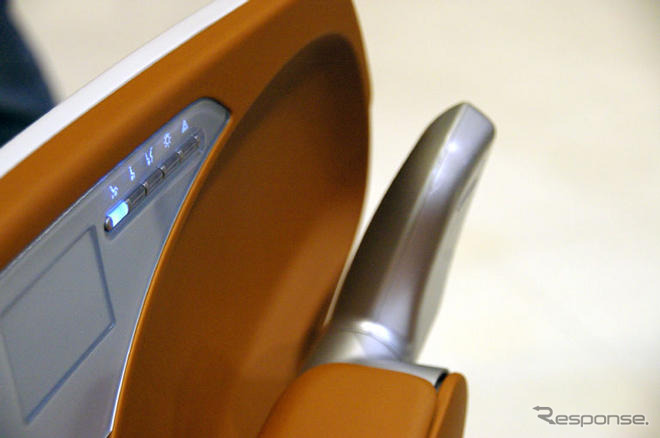 トヨタ i-REAL に乗る…走行前レクチャー