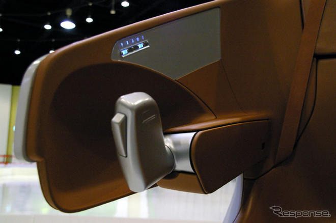 トヨタ i-REAL に乗る…走行前レクチャー