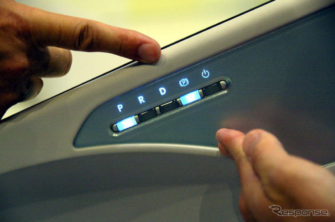 トヨタ i-REAL に乗る…走行前レクチャー