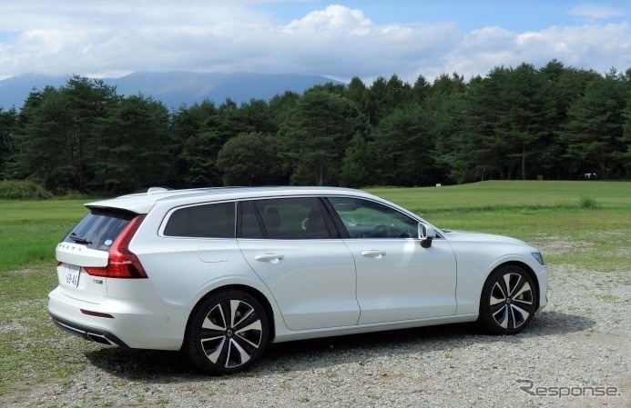 ボルボ V60