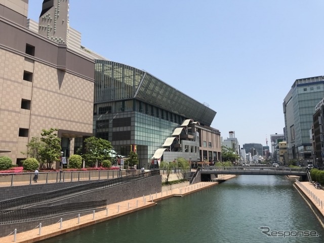 福岡アジア美術館のあるリバレインセンタービル