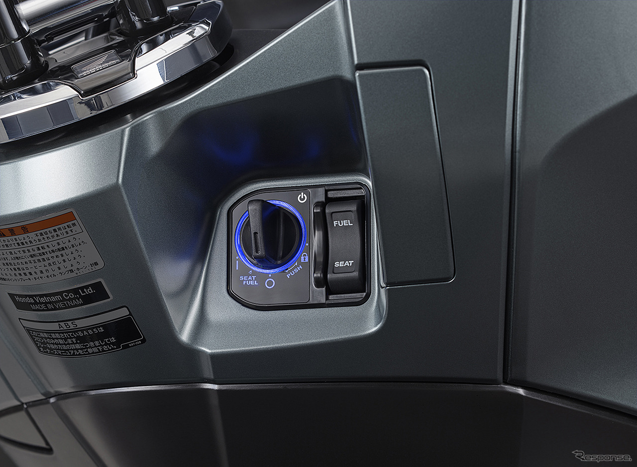 メインスイッチノブ、シーソー式スイッチ（ホンダ PCX）
