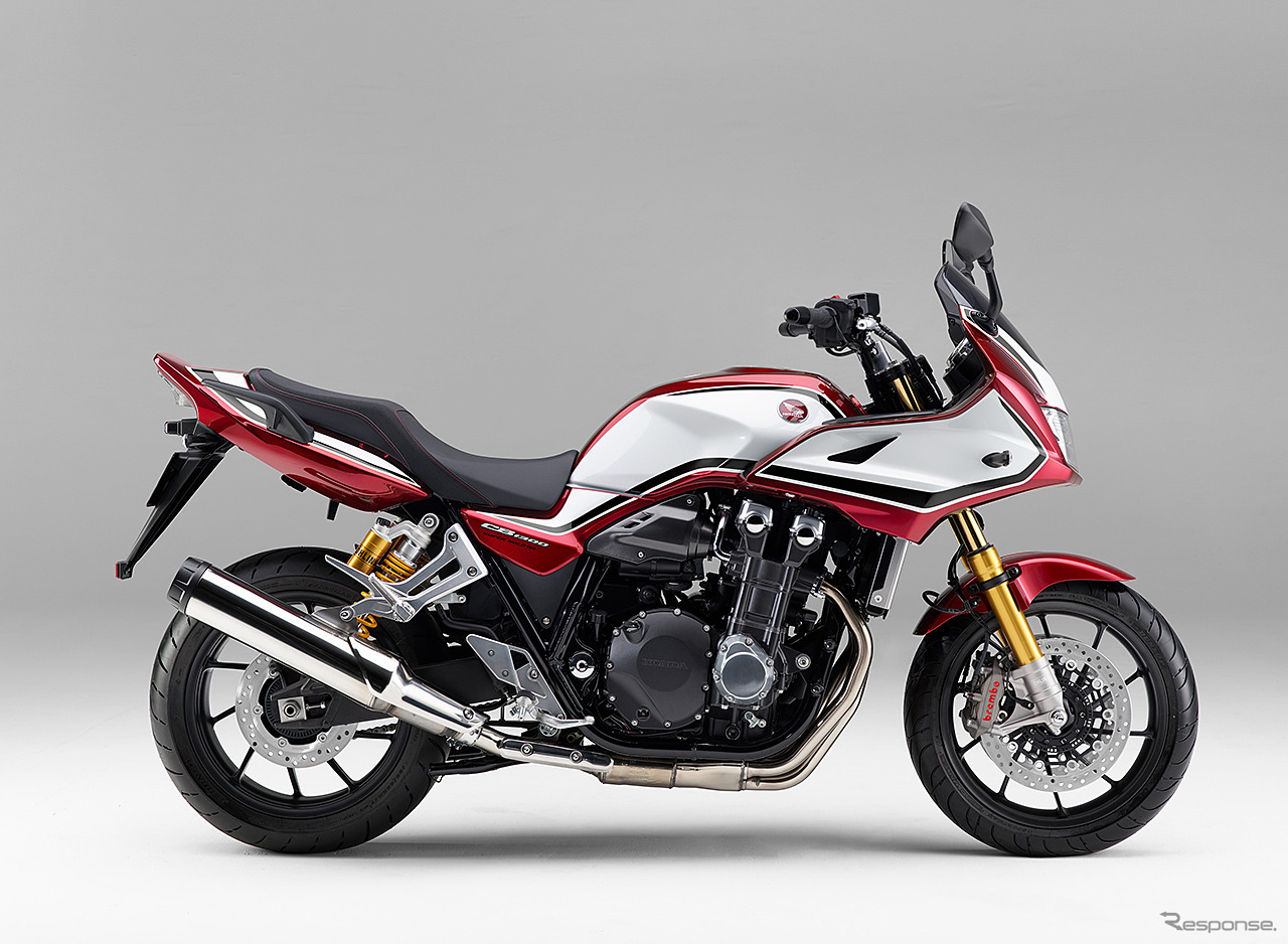 ホンダ CB1300スーパーボルドールSP（キャンディ―クロモスフィアレッド）