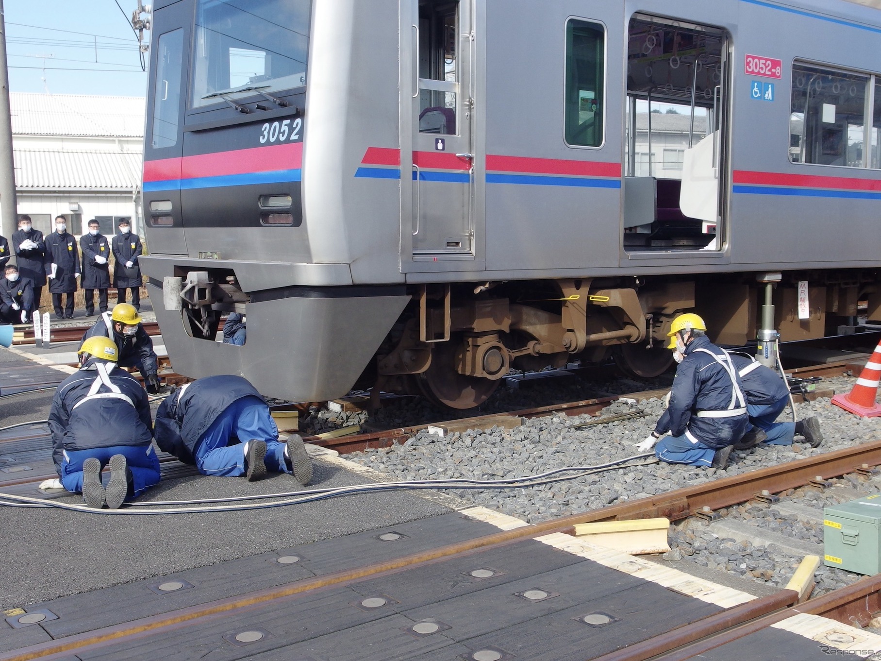 ジャッキダウンする車輪の位置を調整。