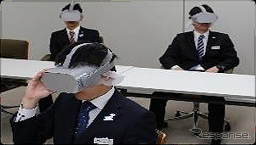 VRによる疑似訓練の様子