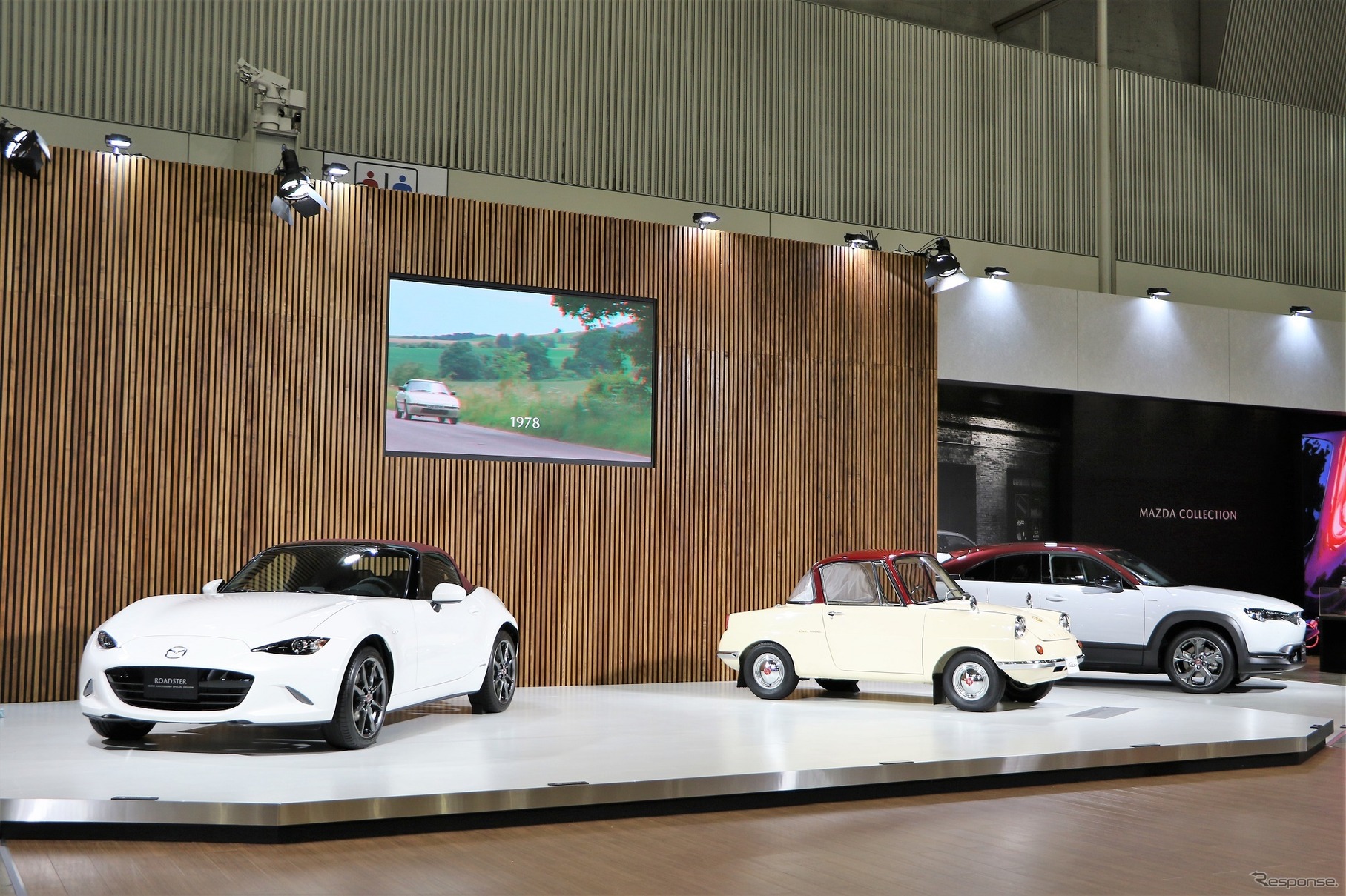 マツダ ロードスター100周年特別記念車とマツダ R360クーペ、マツダ MX-30 100周年特別記念車