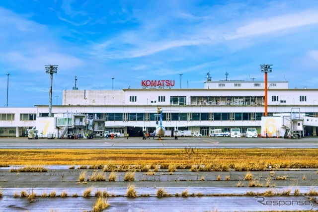 小松空港