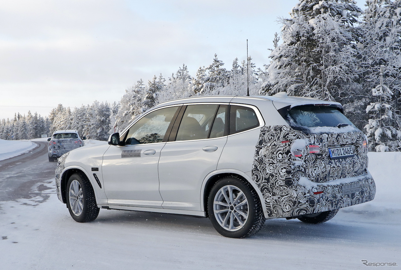 BMW iX3 改良新型プロトタイプ（スクープ写真）