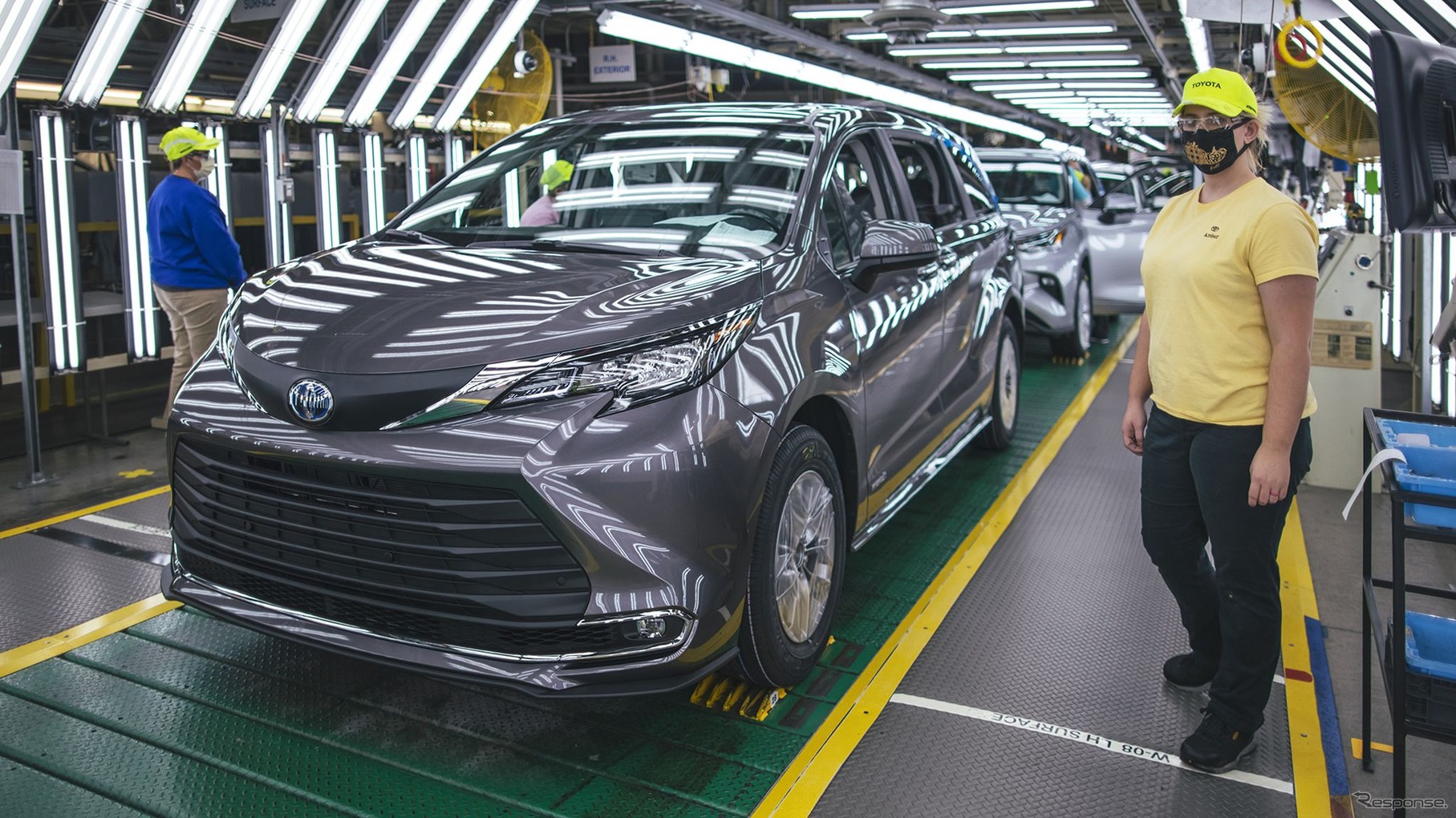 トヨタの米国現地生産3000万台目となった シエナ 新型
