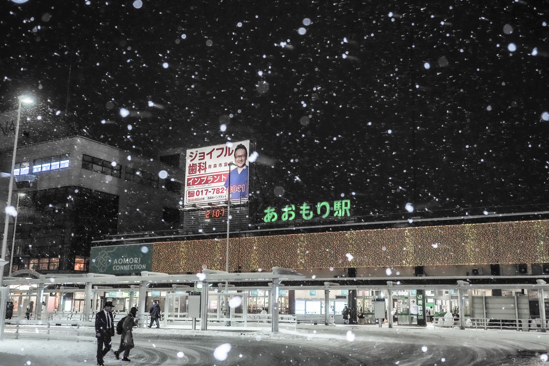 青函連絡船が発着していた時代以来の現・青森駅舎。2019年12月28日。