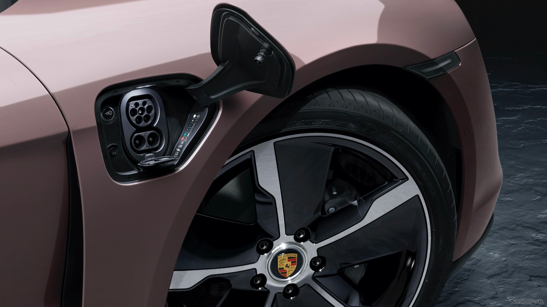 ポルシェ・タイカン