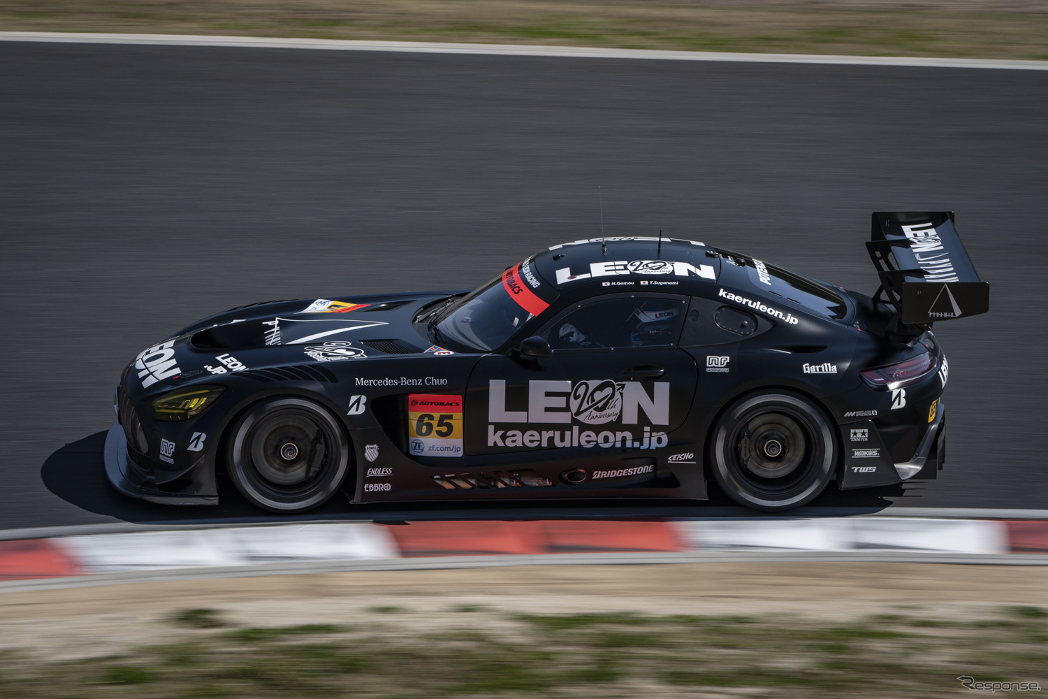 GT300クラス予選3位の#65 LEON PYRAMID AMG（蒲生尚弥／菅波冬悟）