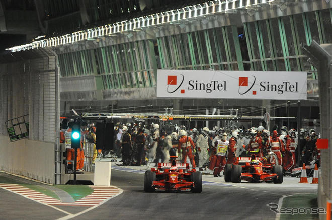 マッサ、痛恨のピットアクシデント…シンガポールGP