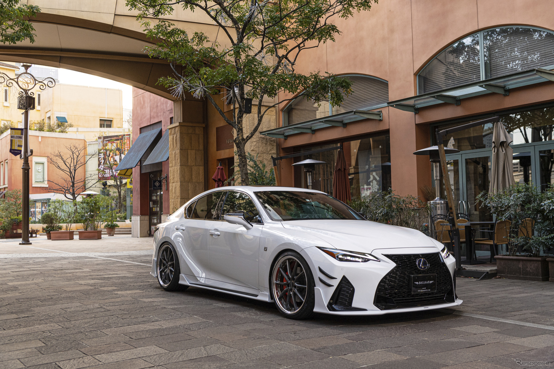 ARTISAN SPIRITS BLACK LABEL LEXUS IS 300/300h/350 F-SPORT