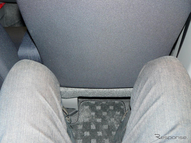 【スズキ ワゴンR 新型発表】180cm＋・90kg＋の記者でも後席も余裕