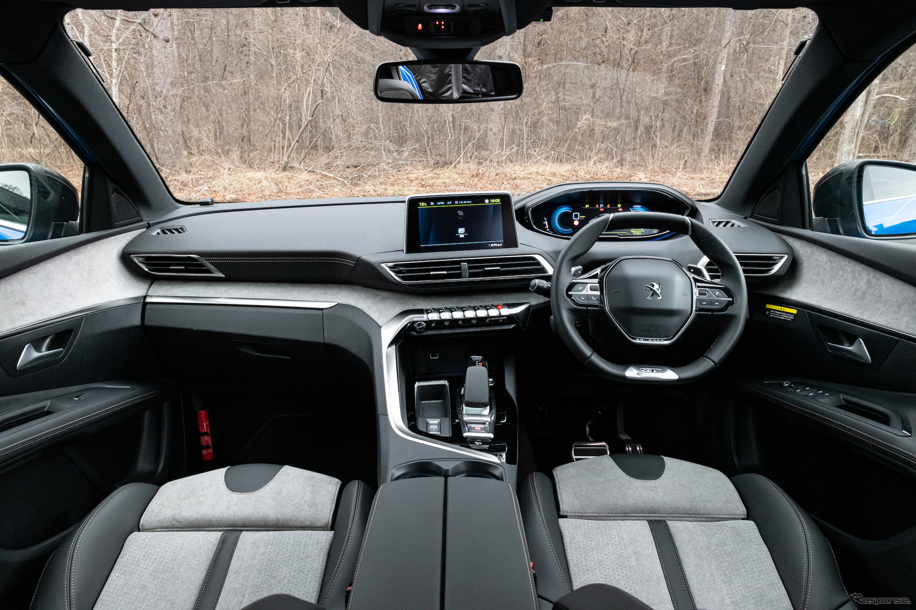 プジョー 3008 GT ハイブリッド4