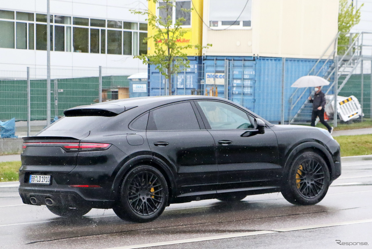 ポルシェ カイエンクーペ 改良新型プロトタイプ（スクープ写真）