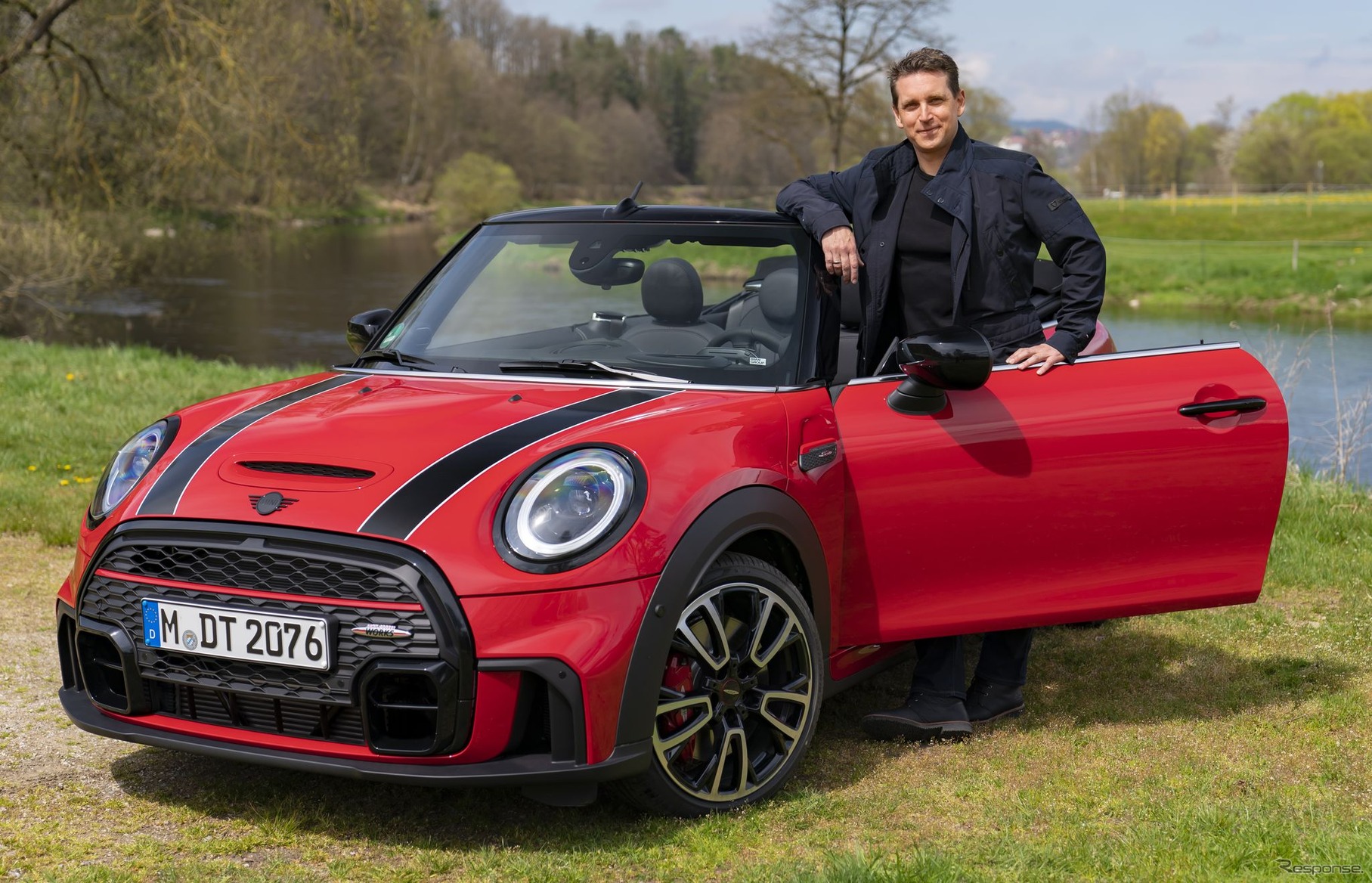 MINI コンバーチブル 改良新型とMINIブランドを統括するベルント・ケルバー氏