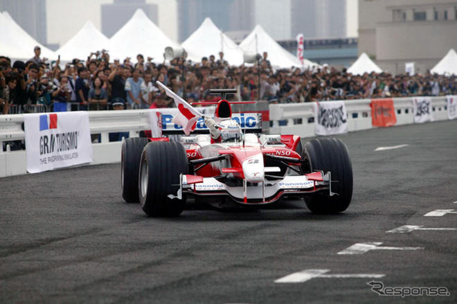 【モータースポーツ ジャパン】世界初のガソリン車から08年型F1まで…デモ走行