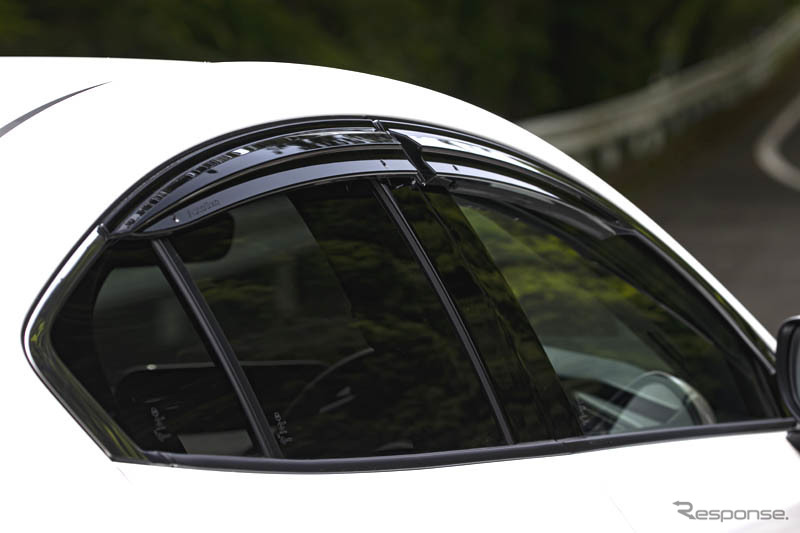 スポーツサイドバイザー