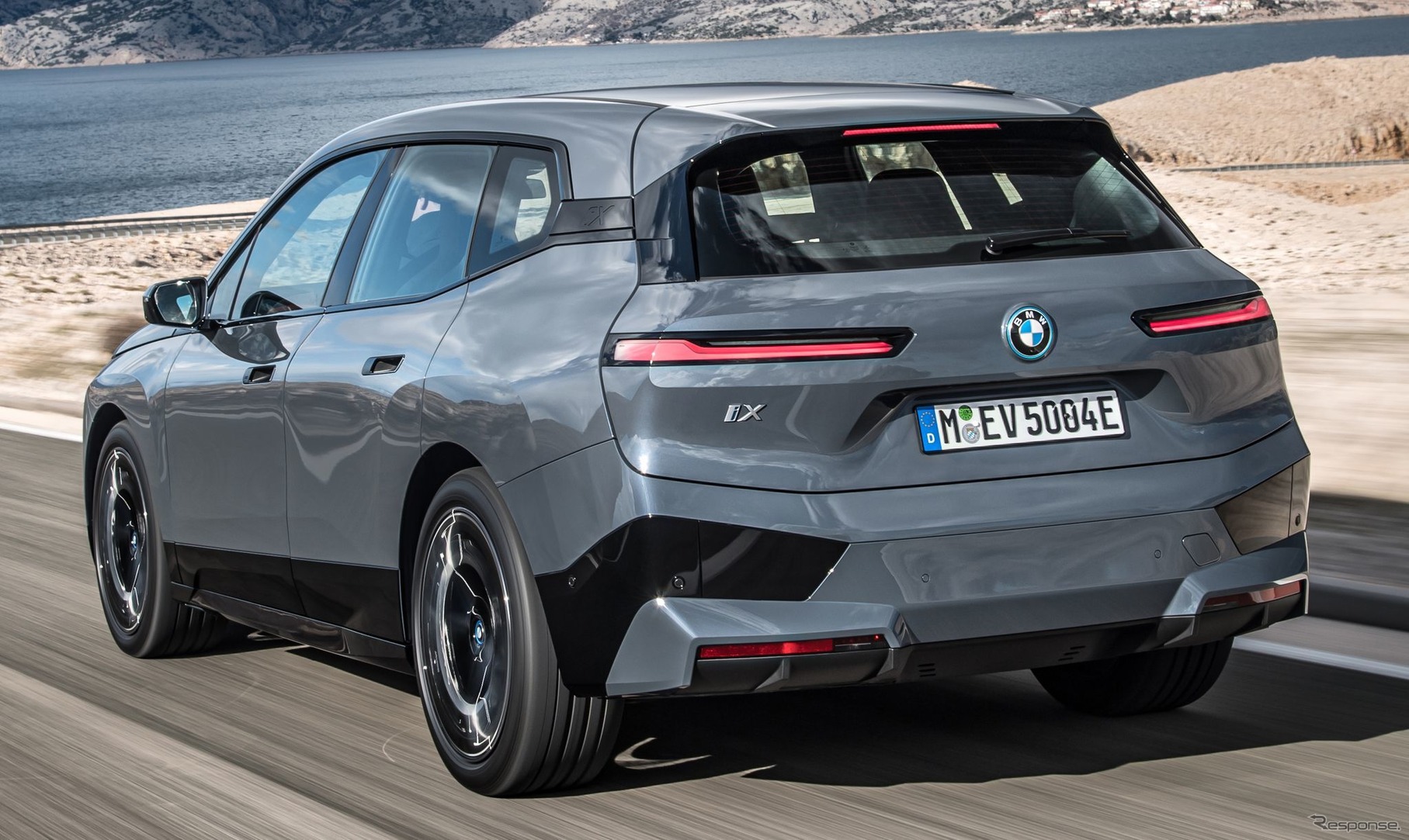 BMW iX の「xDrive50」