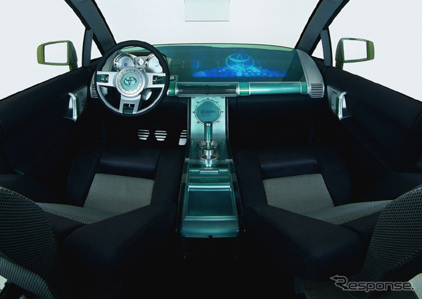 【ジュネーブショー2002出品車】未来のアーバンビークル---トヨタ『UUV』
