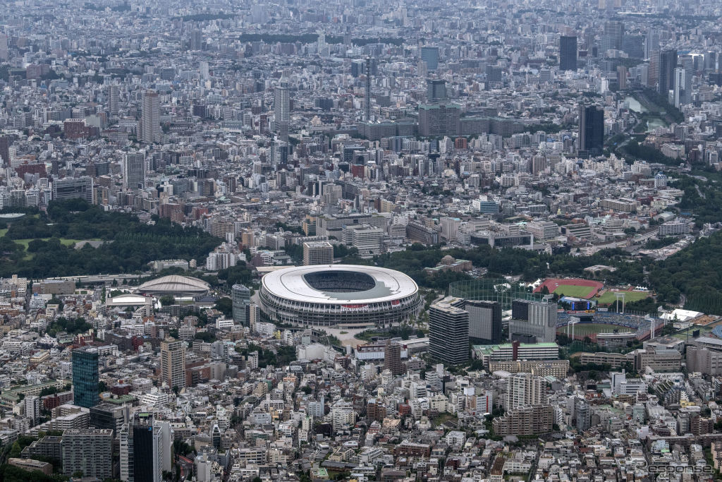 国立競技場と東京市街（6月26日）