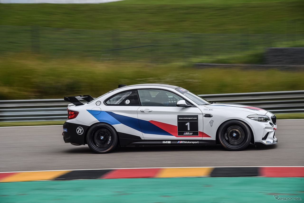 BMW M2 CSレーシング