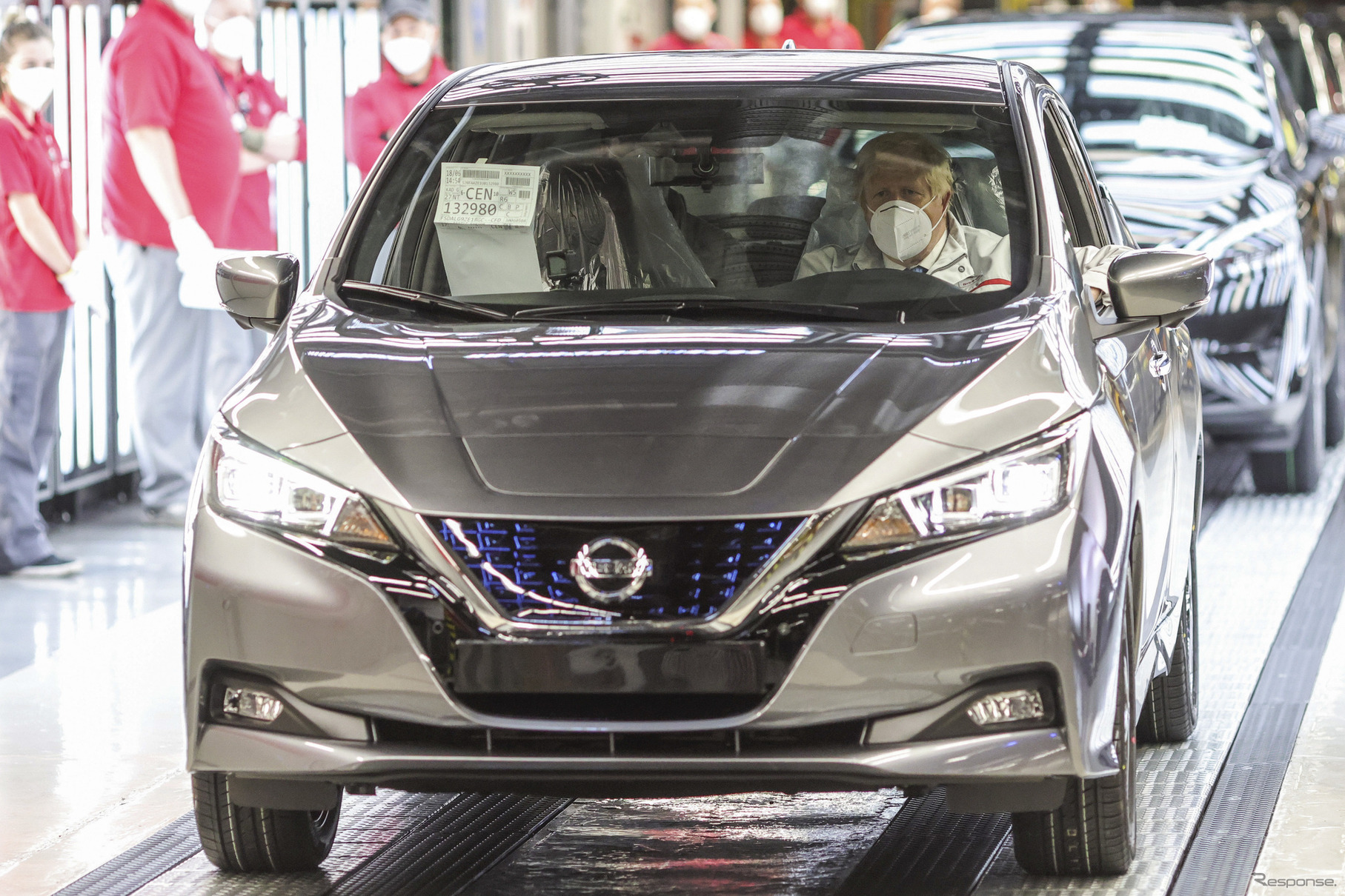 日産の英国サンダーランド工場を訪問したボリス・ジョンソン首相