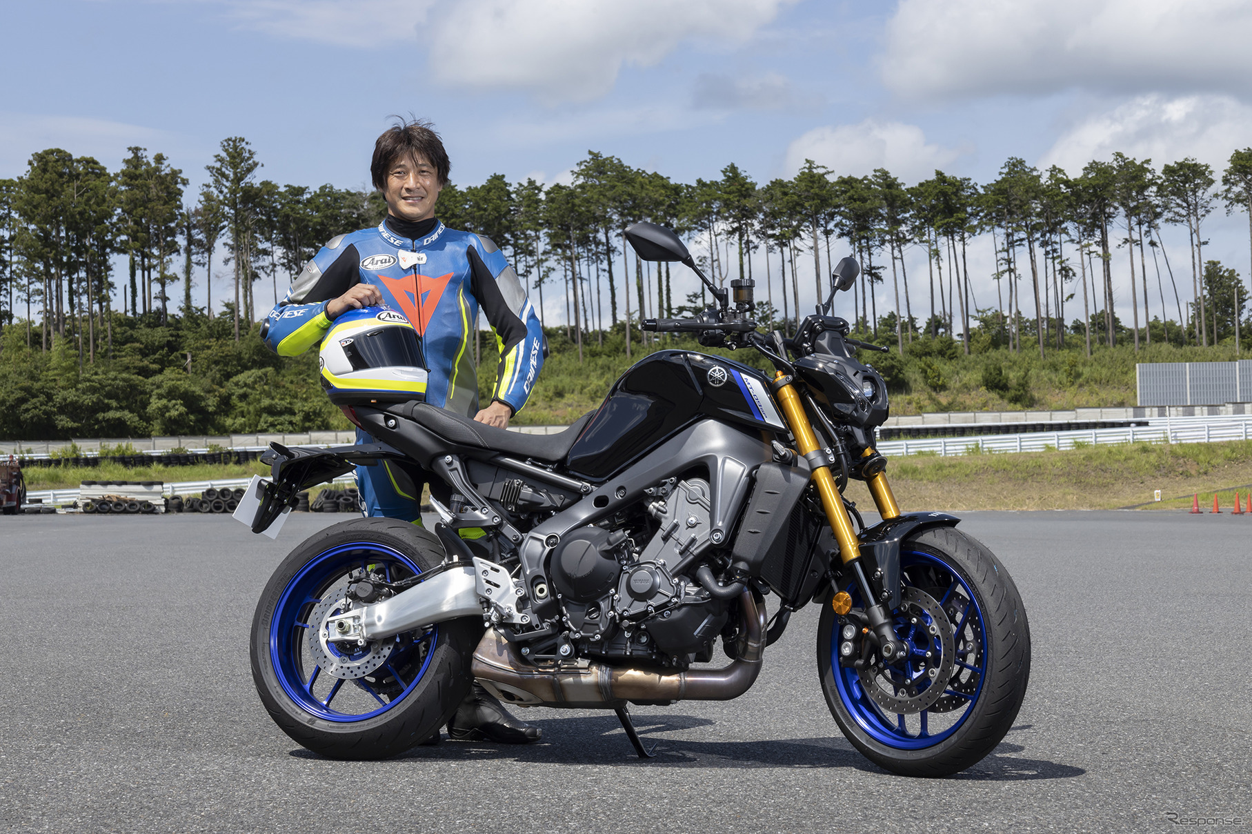 ヤマハ MT-09 SPと鈴木大五郎氏