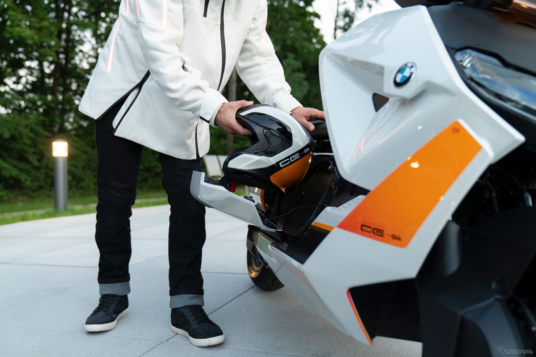 BMWモトラッド・デフィニション CE 04