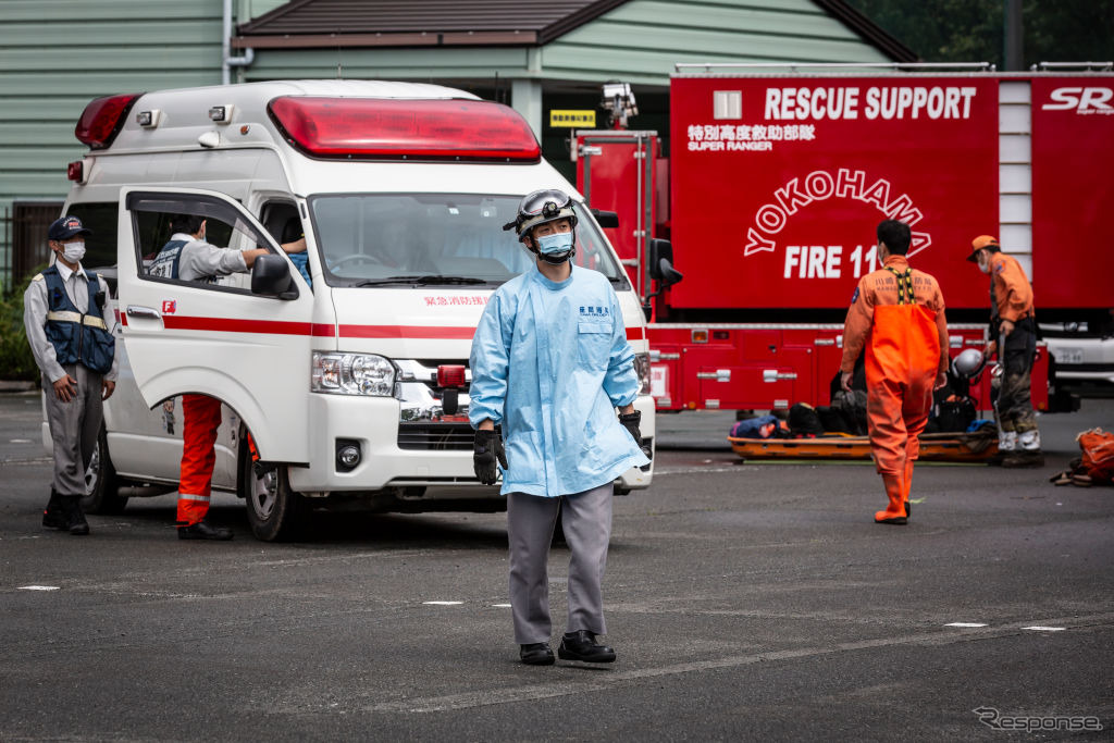 静岡県熱海市、土石流現場での創作・救助活動（7月5日）