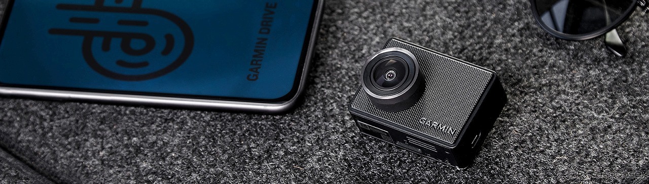 コンパクトなGarmin DASH CAM 47Z フロントカメラ