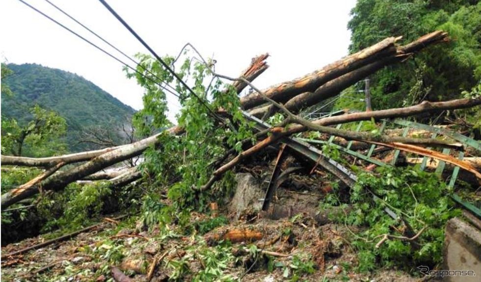 中央本線倉本～上松間の土砂流入現場（8月16日）。