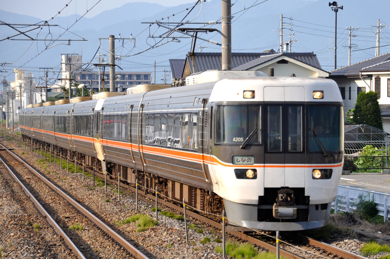 9月3日に運行再開する中央西線の特急『（ワイドビュー）しなの』。