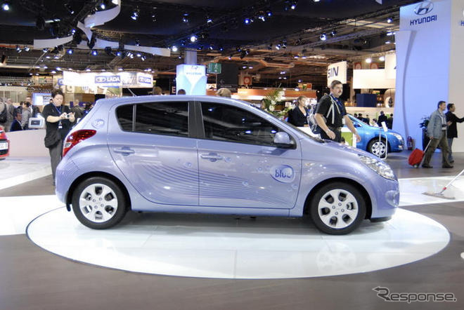 【パリモーターショー08】写真蔵…ヒュンダイ i20 Blue