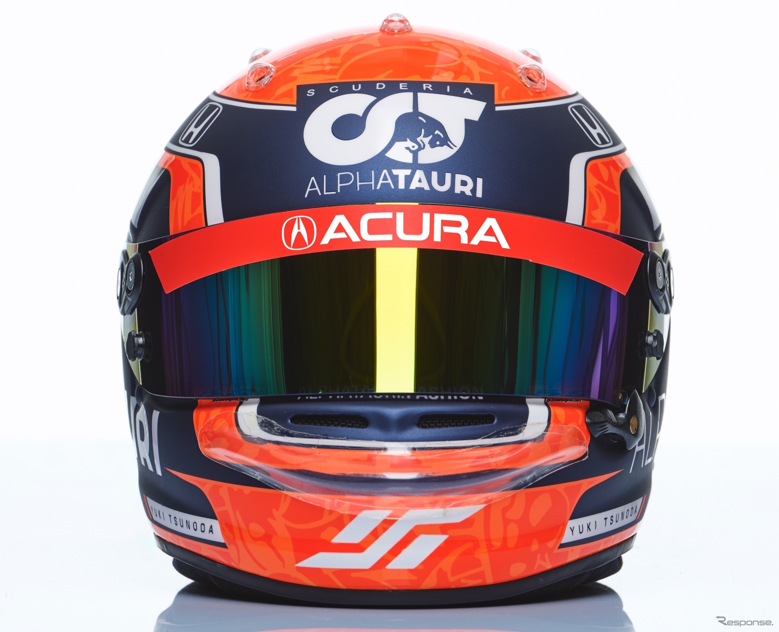 角田裕毅のヘルメットバイザーも“ACURA仕様”に（2021年アメリカGPで実際に使用する予定のヘルメットは次写真）。