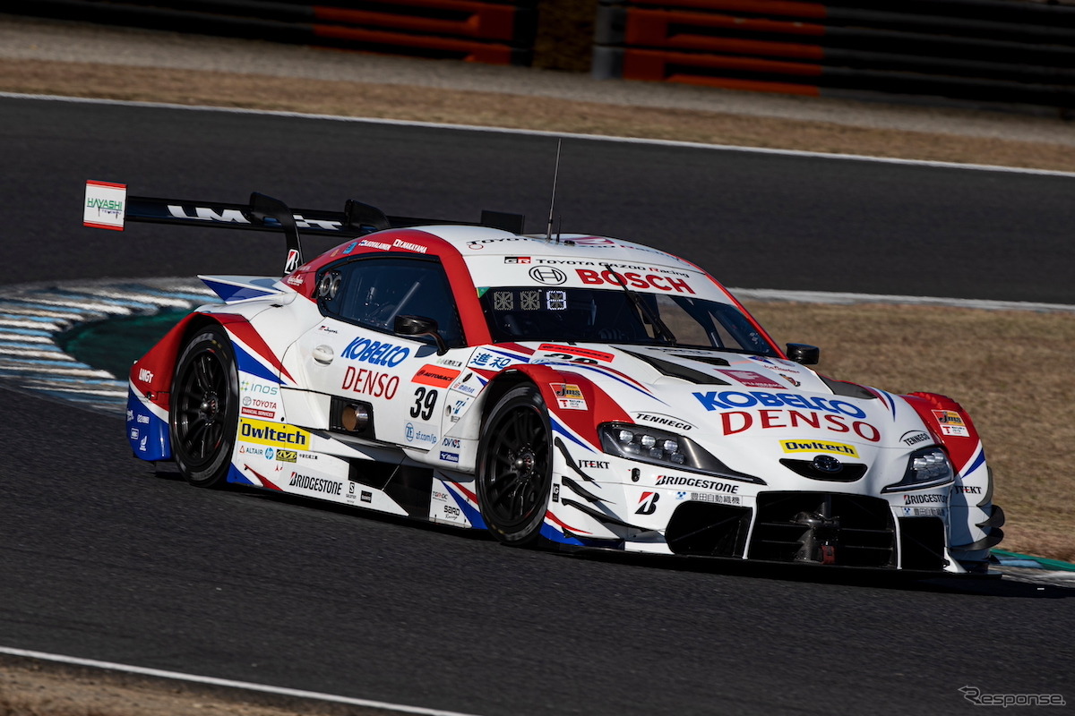 GT500クラス予選6番手の#39 DENSO KOBELCO SARD GR Supra（ヘイキ・コバライネン／中山雄一）