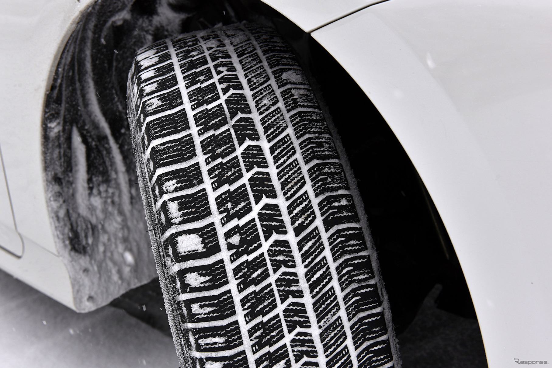 グッドイヤー ICE NAVI 8 試乗