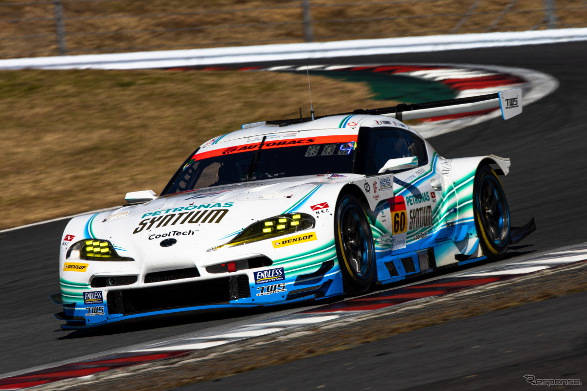 GT300クラス予選3位の#60 SYNTIUM LMcorsa GR Supra GT（吉本大樹／河野駿佑）