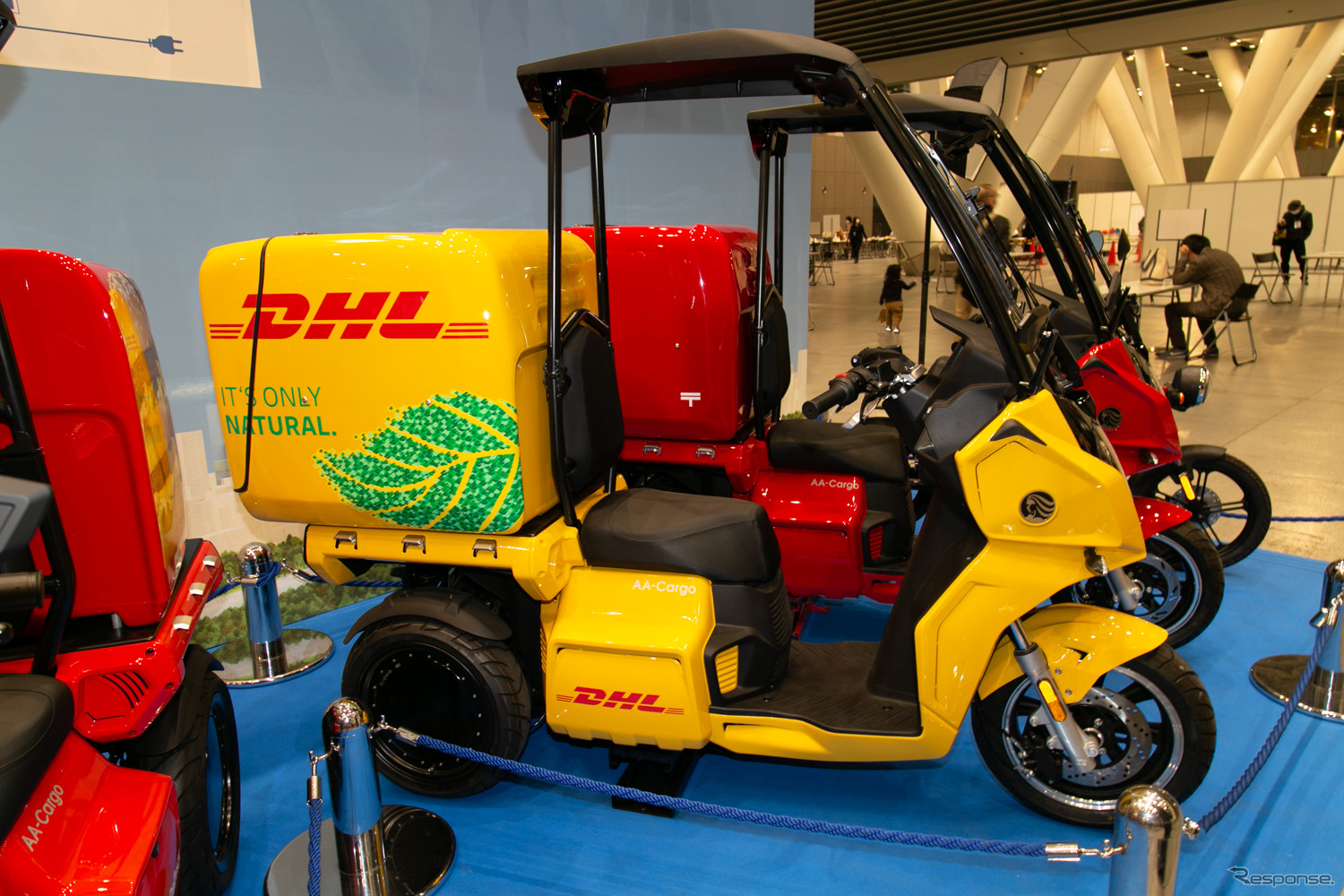 フォトスポットコーナーに展示されていたDHL仕様のAA-Cargo（EVバイクコレクション2021）。